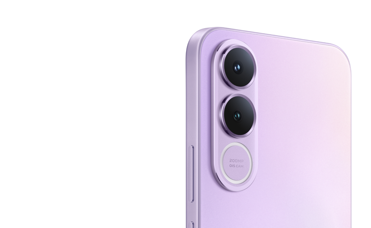 Vivo V70 FE ΓÇô Muse Purple camera close-up